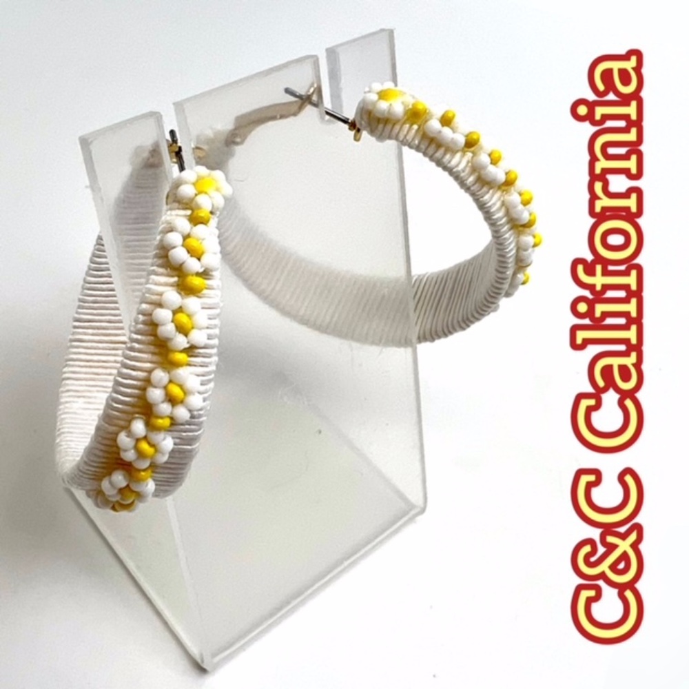 NWT C&C CALIFORNIA BEADED DAISY FLOWER HOOP EARRINGS